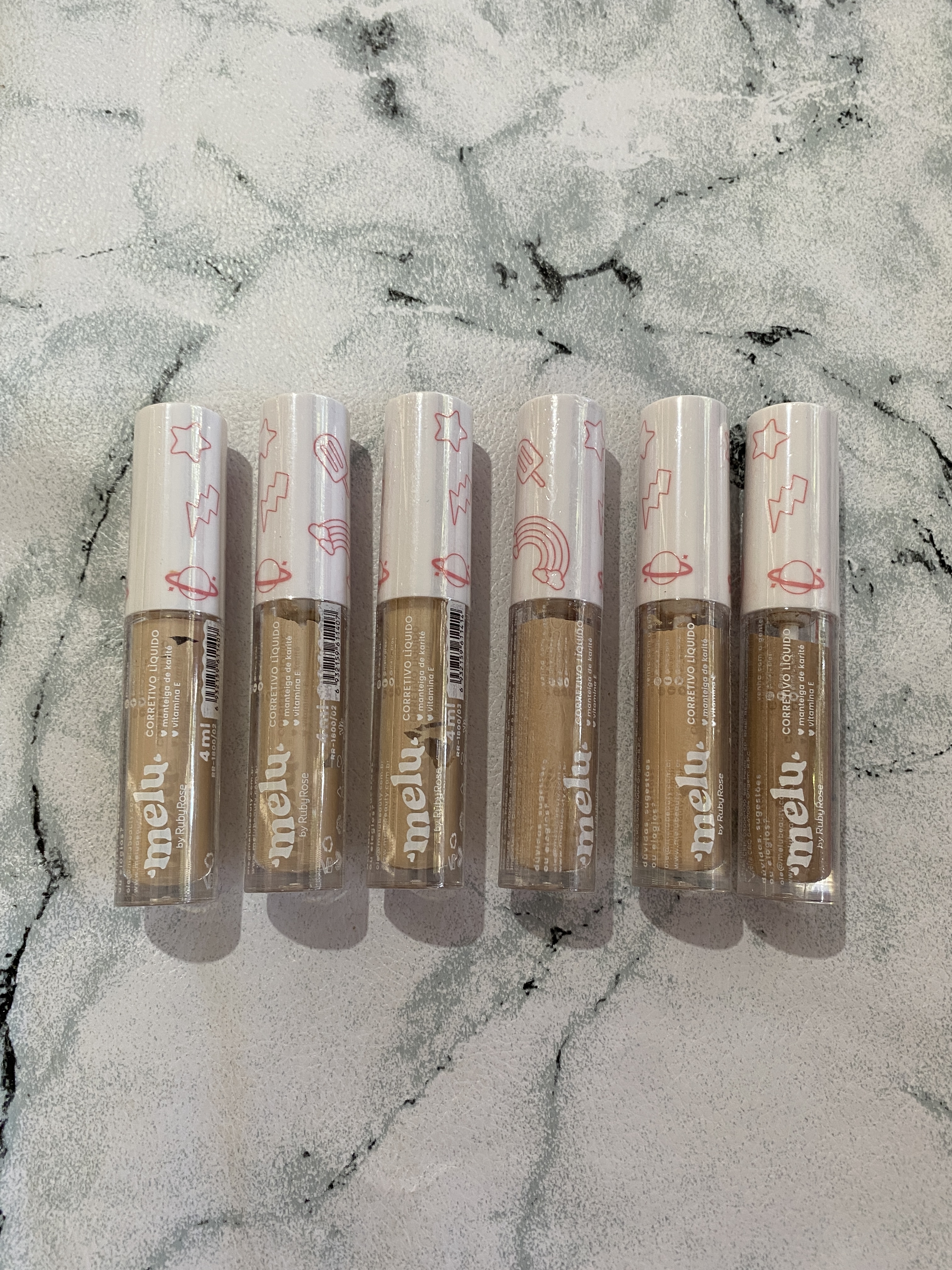Corrector Melu by Ruby Rose tapa blanca 🤍