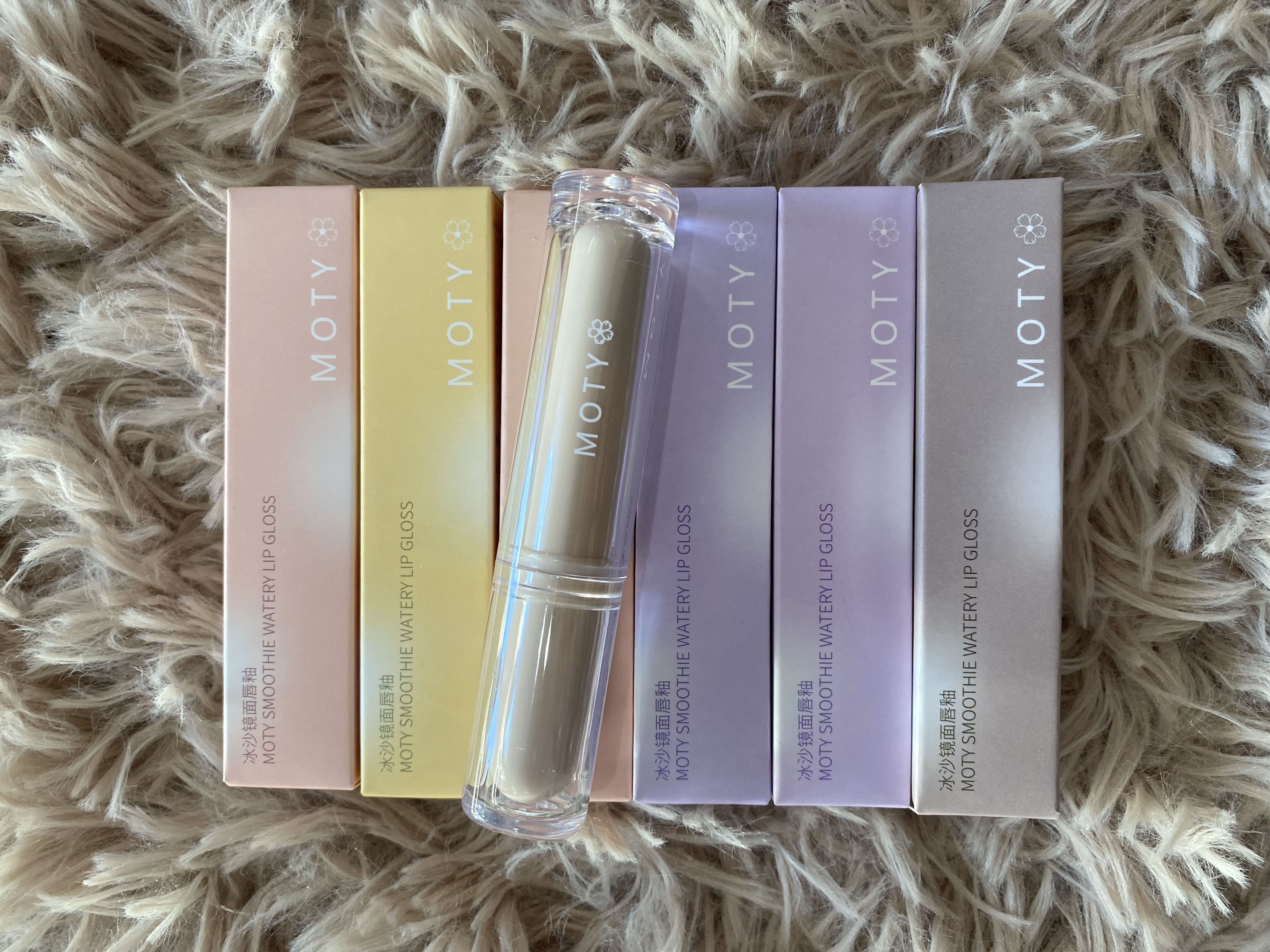 Lip gloss Moty